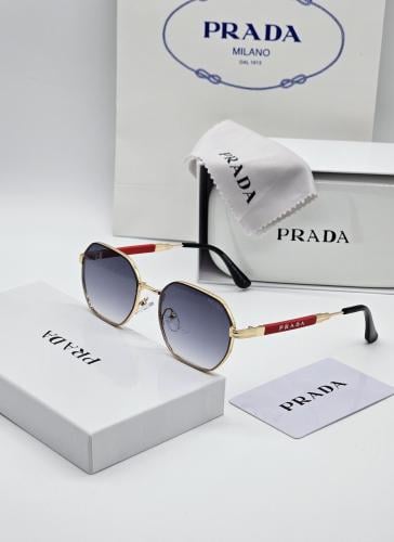 نظارات PRADA