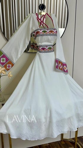 فستان لينيل الناعم