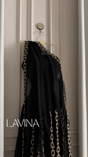 أوريليا تشين – فستان السلاسل الذهبية