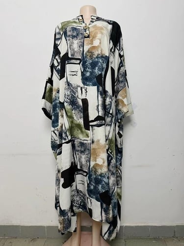 فستان كلاسيكي بطباعة مميزة