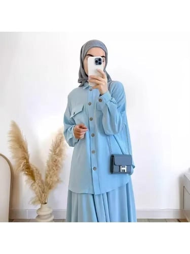 طقم تنورة وقميص