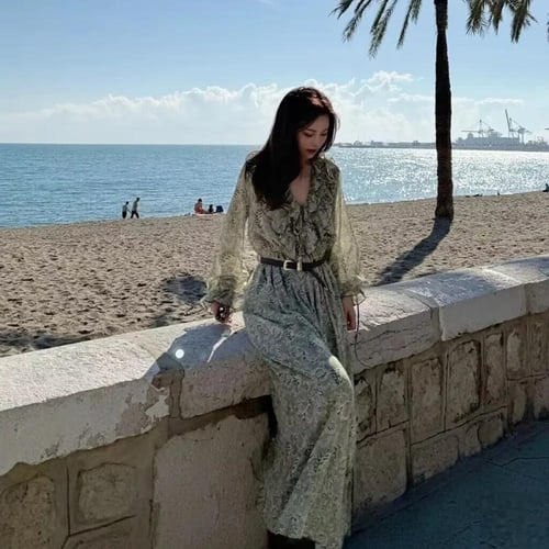 فستان طويل بحزام