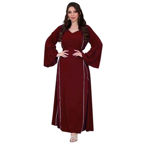 عباية بتطريز أنيق