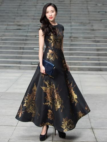 فستان صيفي طويل