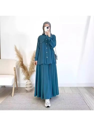 طقم تنورة وقميص