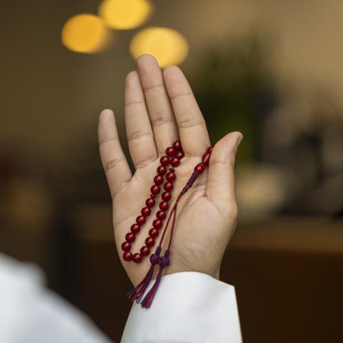 فاتوران كروي عنابي كركوشه