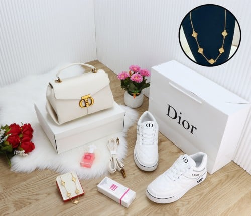 طقم هدايا نسائية