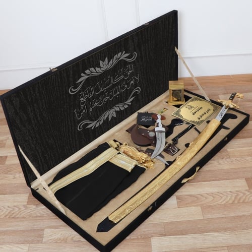 طقم رجالي ملكي