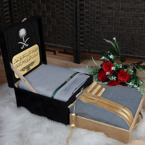 بشت رجالي مقصب ذهبي هندي