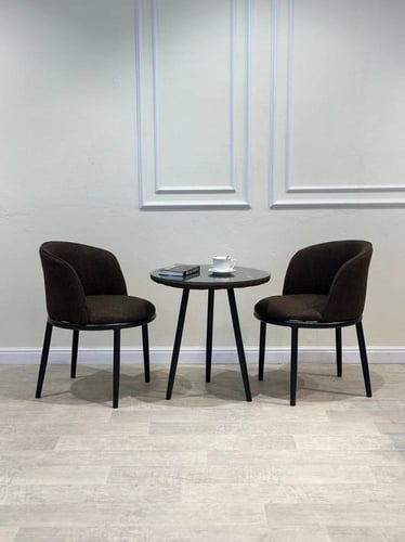 طقم طاولة مع كرسين جلد