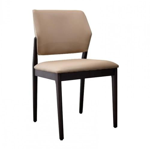 كرسي خشب مع جلسه وظهر جلد