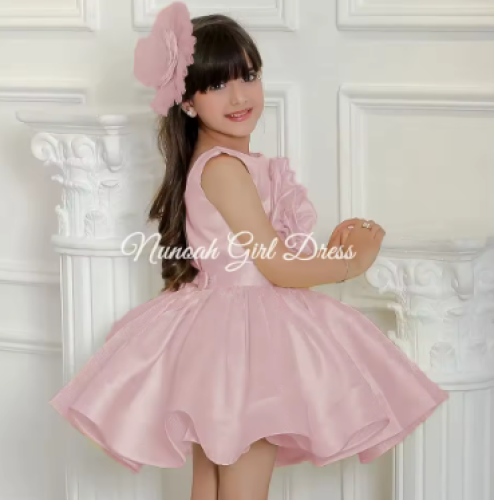 فساتين فتاة الزهور