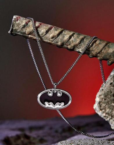 قلادة باتمان