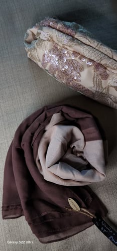A two-tone hijab in beige and chocolate brown SKD008
