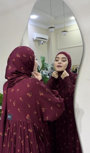 عباية العمرة مع الطرحة