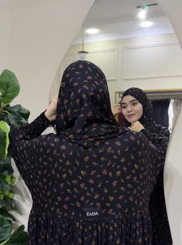 عباية العمرة مع الطرحة