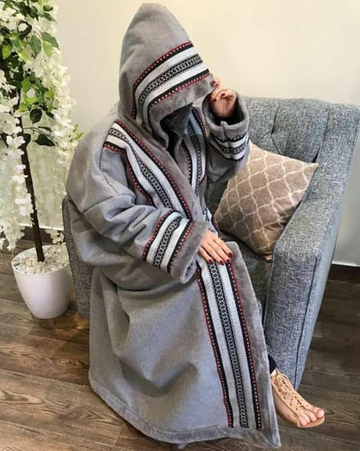 فروة نسائية جوخ مع سدو