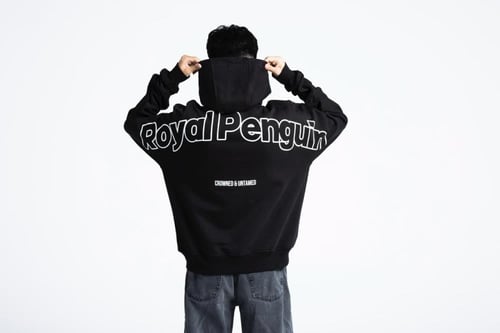 crowned & untamed - Royal Penguin