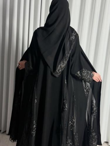 عباية جوليا