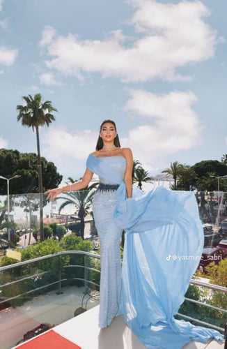 فستان سماوي تظريز