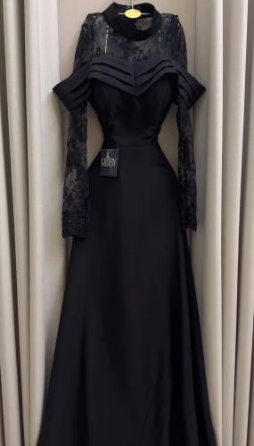 فستان ناعم اسود