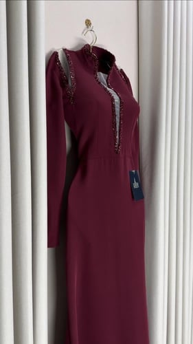 فستان سهره عنابي