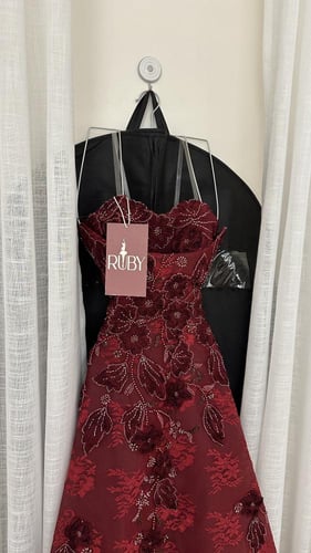 فستان سهره عنابي