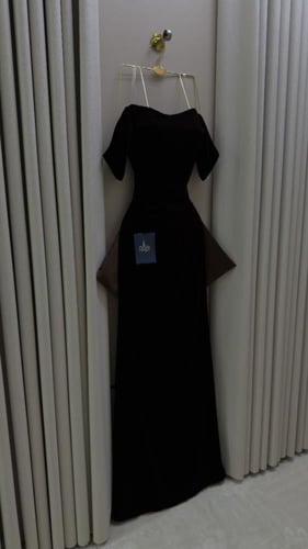 فستان مخمل بني