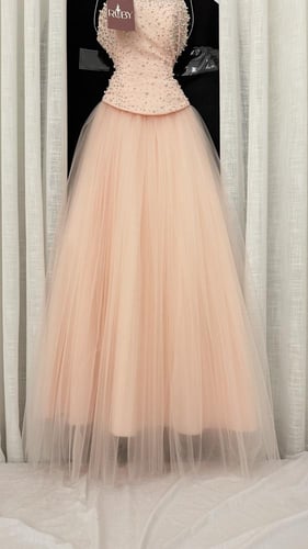 فستان سهره وردي فاتح