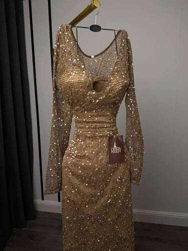 فستان سهره ذهبي