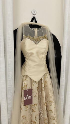 فستان سهره ملكي