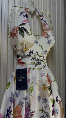 فستان العيد