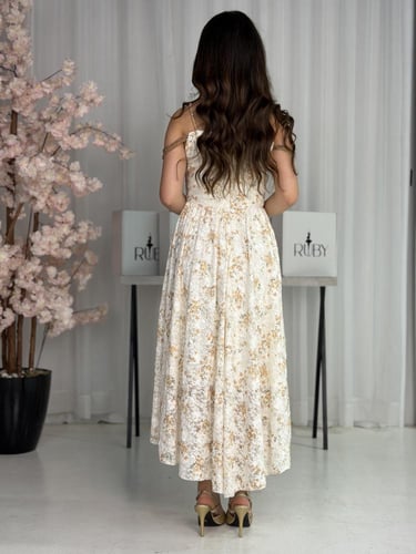 فستان ناعومي