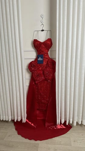 فستان جميله