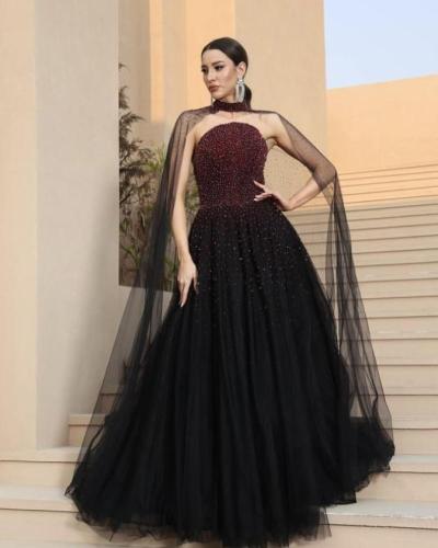 فستان اسود لول وردي