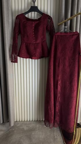 فستان عنابي قطعتين