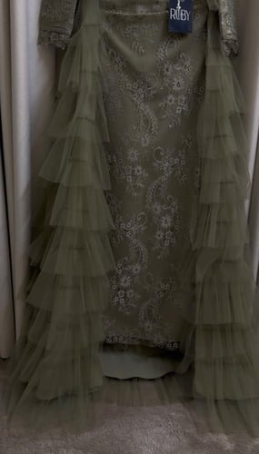 فستان سهره زيتي