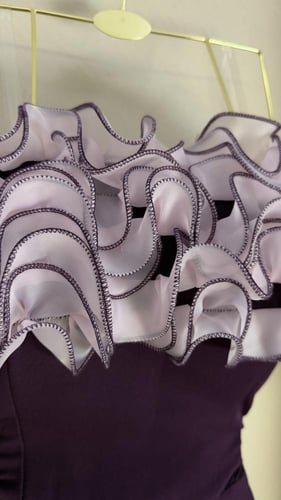 فستان لي لي