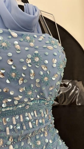 فستان سهره أزرق فاتح