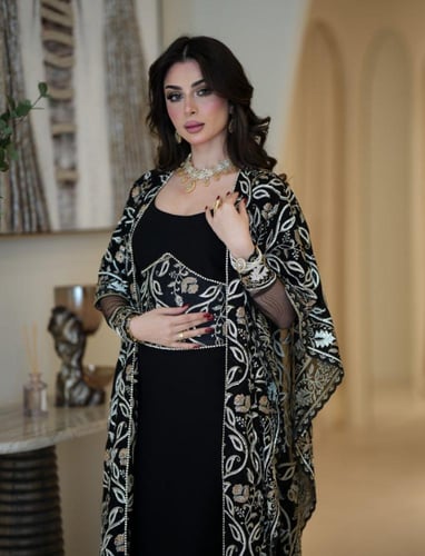 جلابيه سي واي مطرز