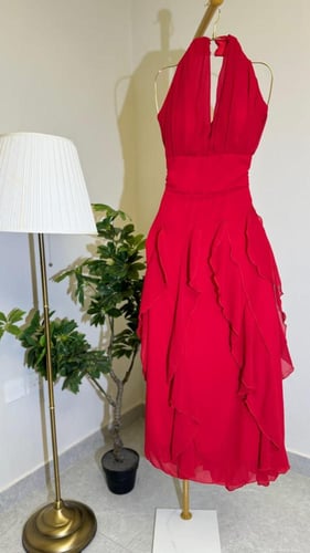 فستان ناعم أحمر