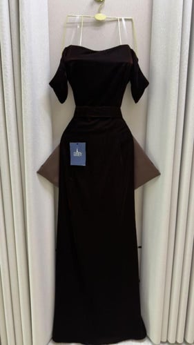 فستان مخمل بني