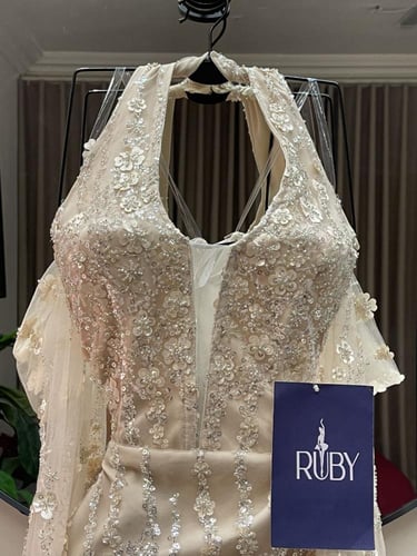 فستان مليكه