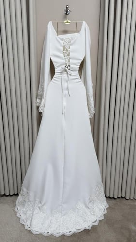 فستان ابيض قطعتين