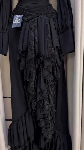 فستان اسود قطعتين