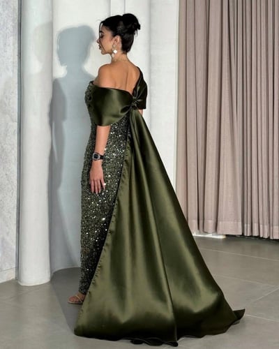 فستان زيت مطرز