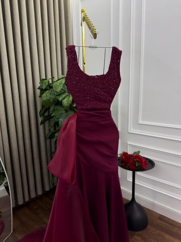 فستان سهره وردي فاتح