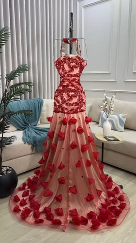 فستان تغريد