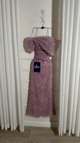 فستان لطيفه