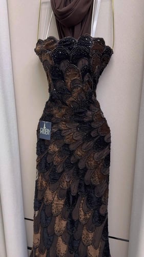 فستان سهره بني